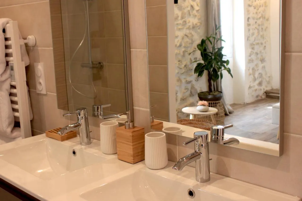 Les Maisons Du O Vaison-la-Romaine Bed & Breakfast